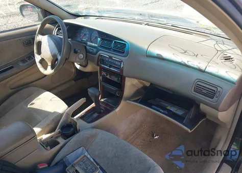 2000 Nissan Altima Gle/Gxe/Se/Xe z USA, uszkodzony, nr VIN 1N4DL01D6YC228045